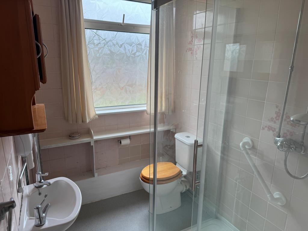 Lot: 53 - FREEHOLD DETACHED CHALET STYLE HOUSE FOR IMPROVEMENT - The Ground Floor Shower Room